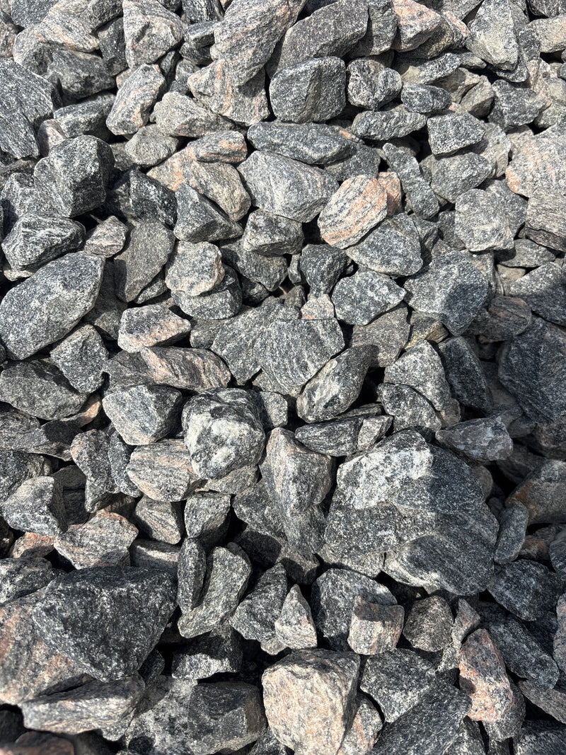 1-2" Black Granite – Bold Decorative Landscape Stone